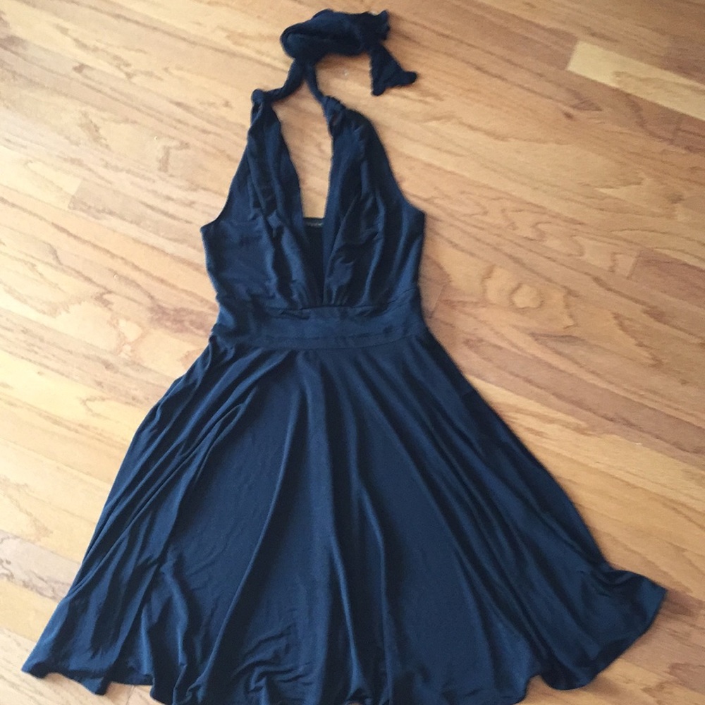 Le shop black halter dress. Xxs